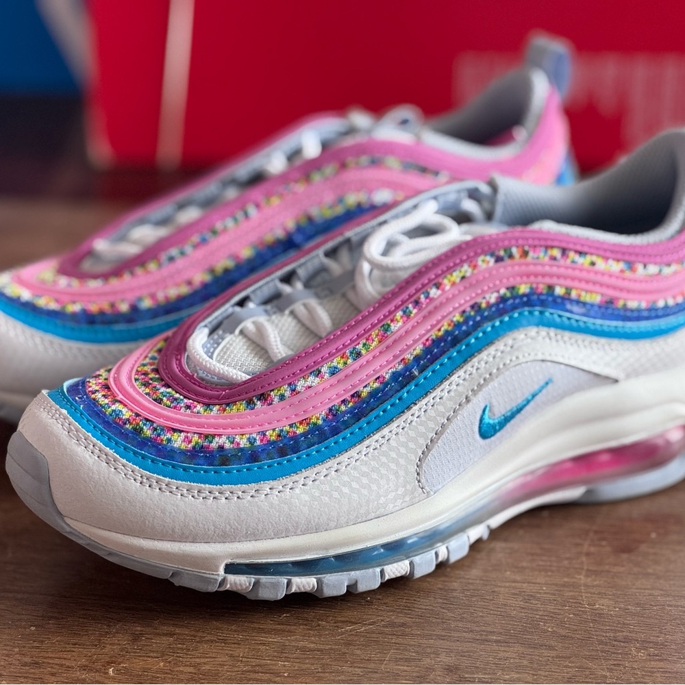 Sizes 7 Youth Nike Air Max 97 SE GS Women's 8.5 White Blue Fuchsia DV7550-100